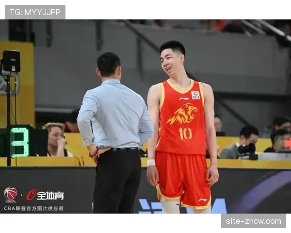 广厦赵嘉仁因脚崴伤继续轮休 朱俊龙轮番遭遇伤病困扰